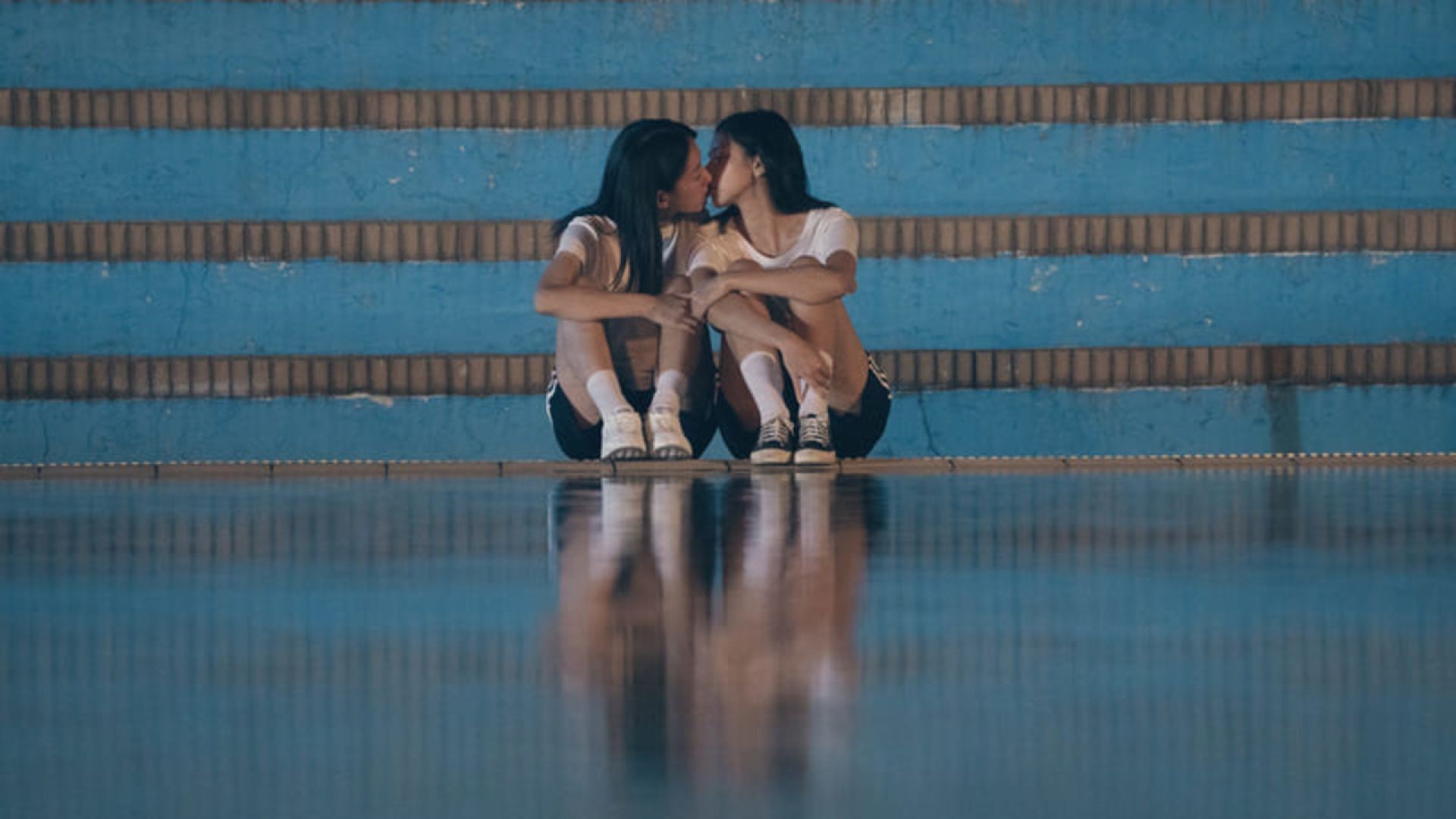 ⁣Swimming in the Dark (2022)